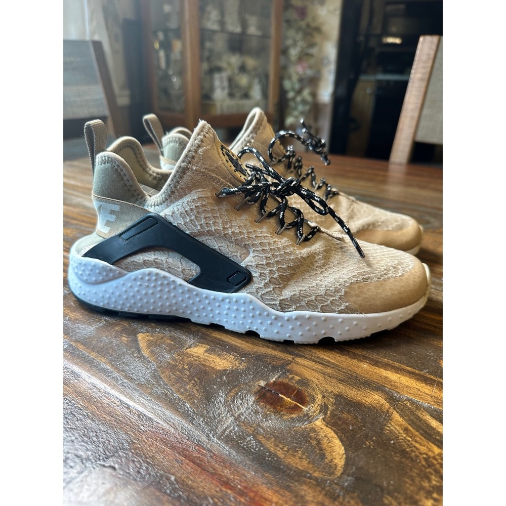 Nike Air Huarache Run Ultra Oatmeal Tan Textured Sneakers 859516-100 Womens 9